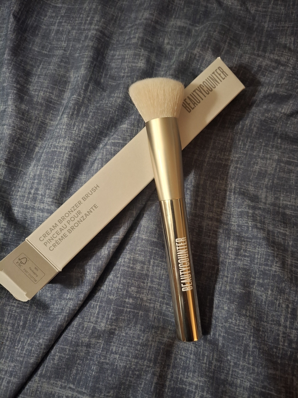 Beautycounter Cream Bronzer Brush - Gold
